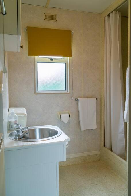 Wind In The Willows: Sleeps 4, Kitchen, Bathroom, Lounge, Wifi Napton on The Hill Экстерьер фото